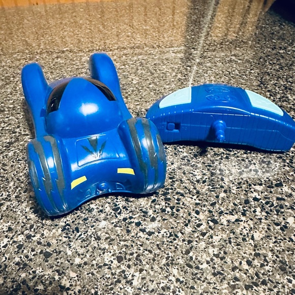 PC Masks Cat Car Remote Control - Picture 4 of 7